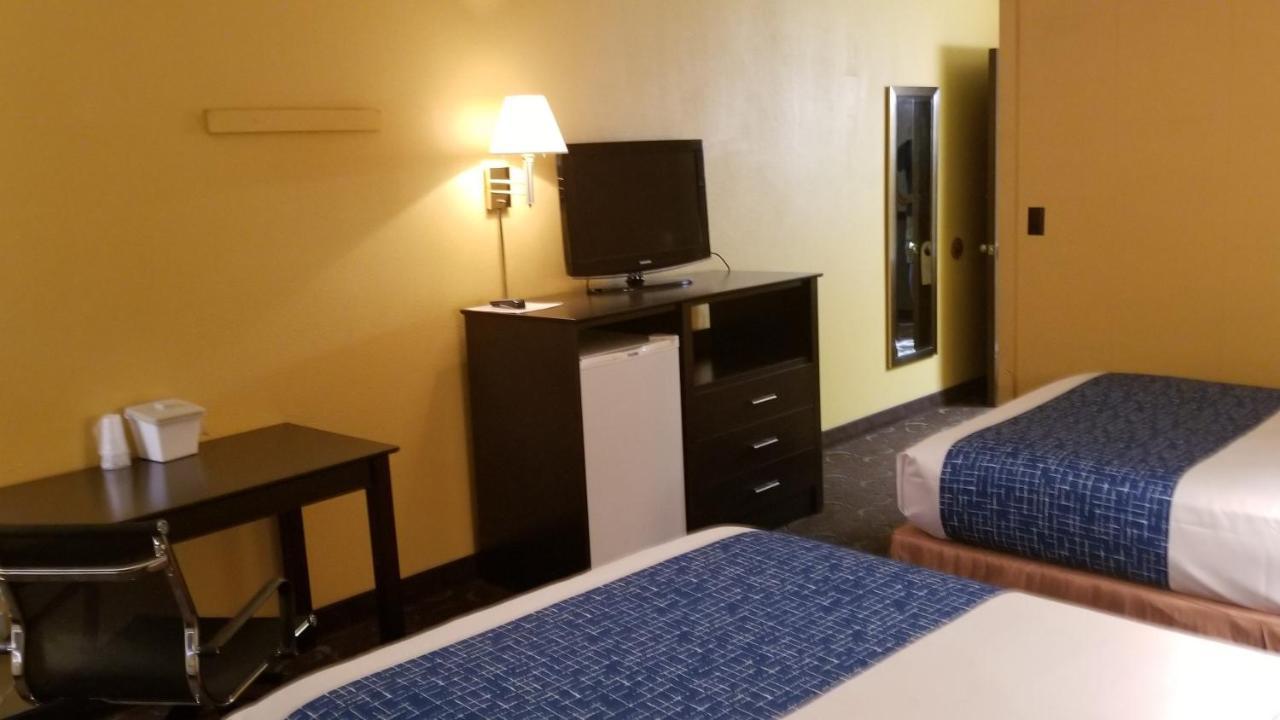 Alexander House Motel Park River Bagian luar foto