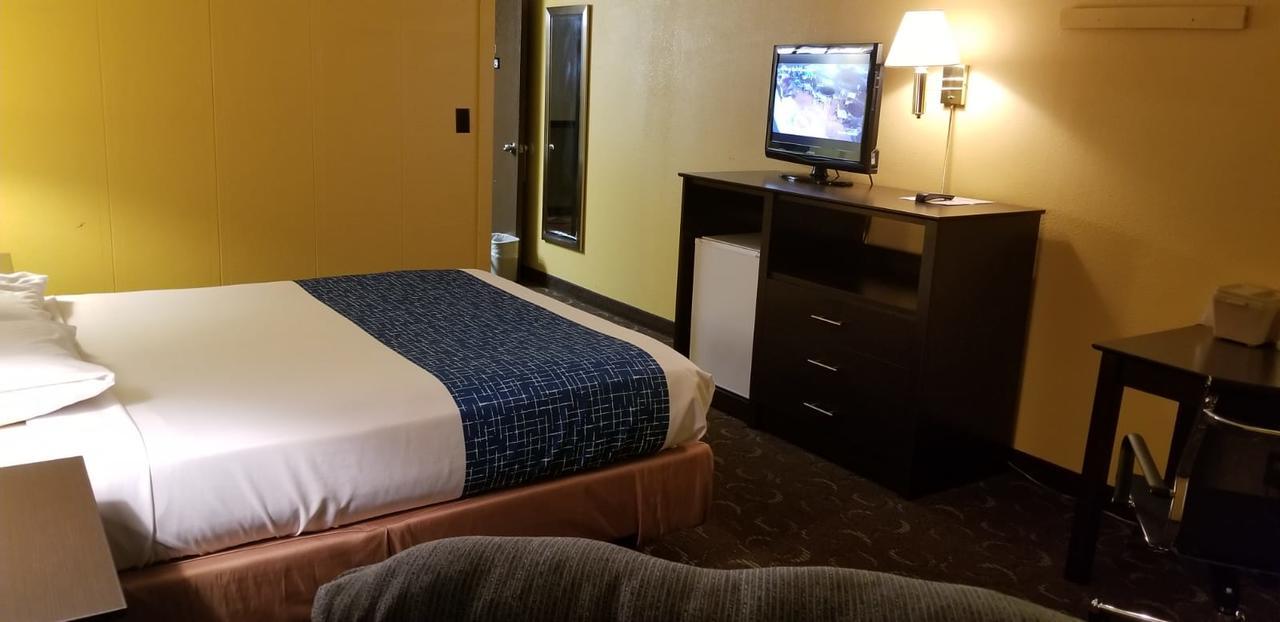 Alexander House Motel Park River Bagian luar foto