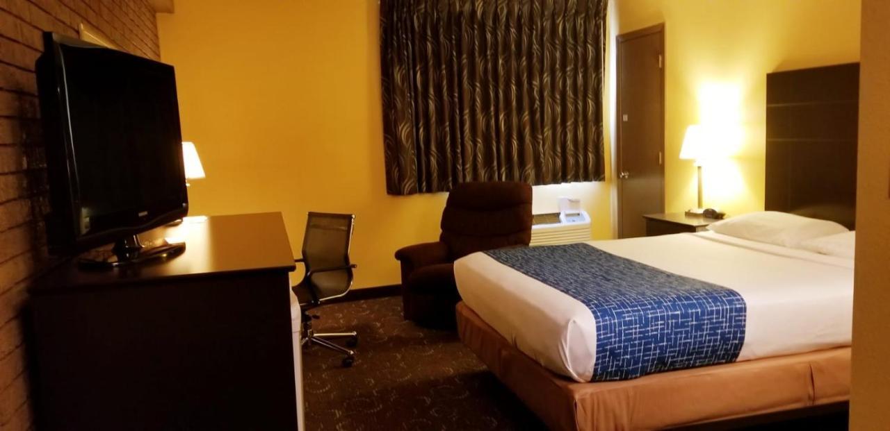 Alexander House Motel Park River Bagian luar foto